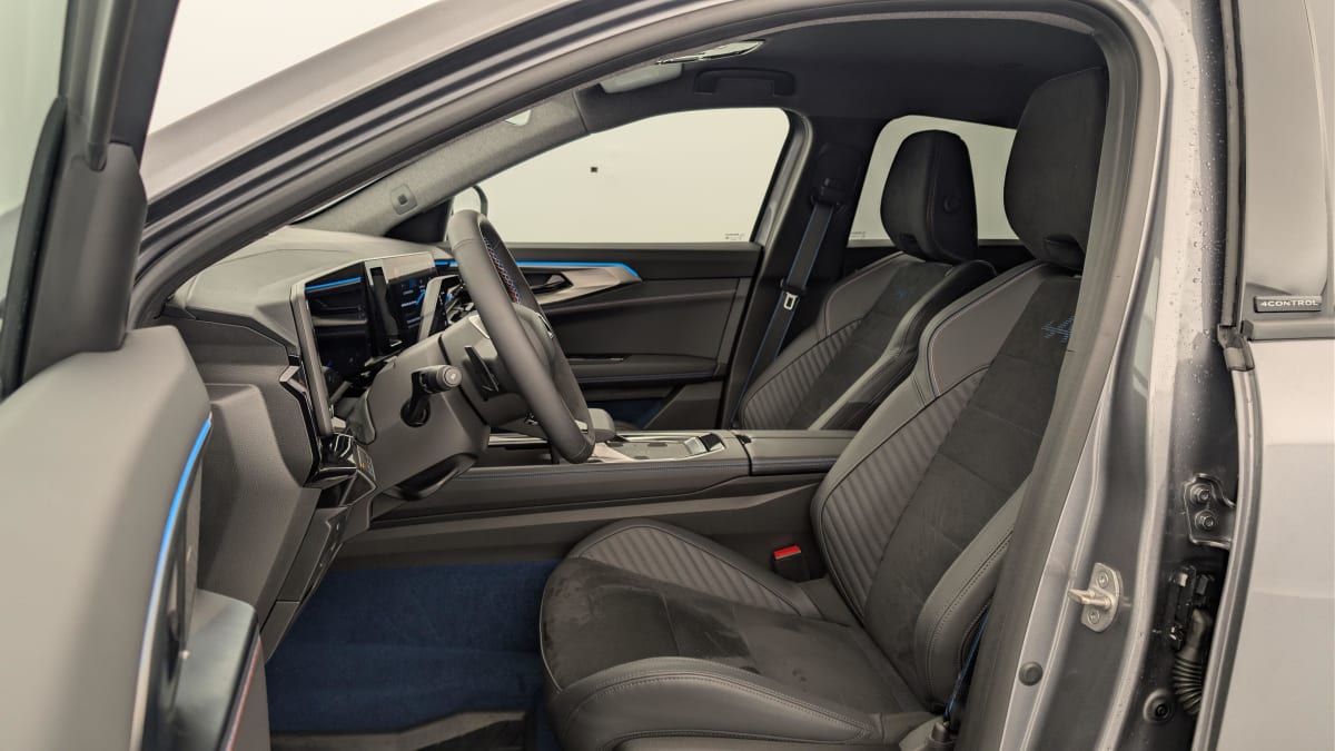 Renault Rafale - Image 16