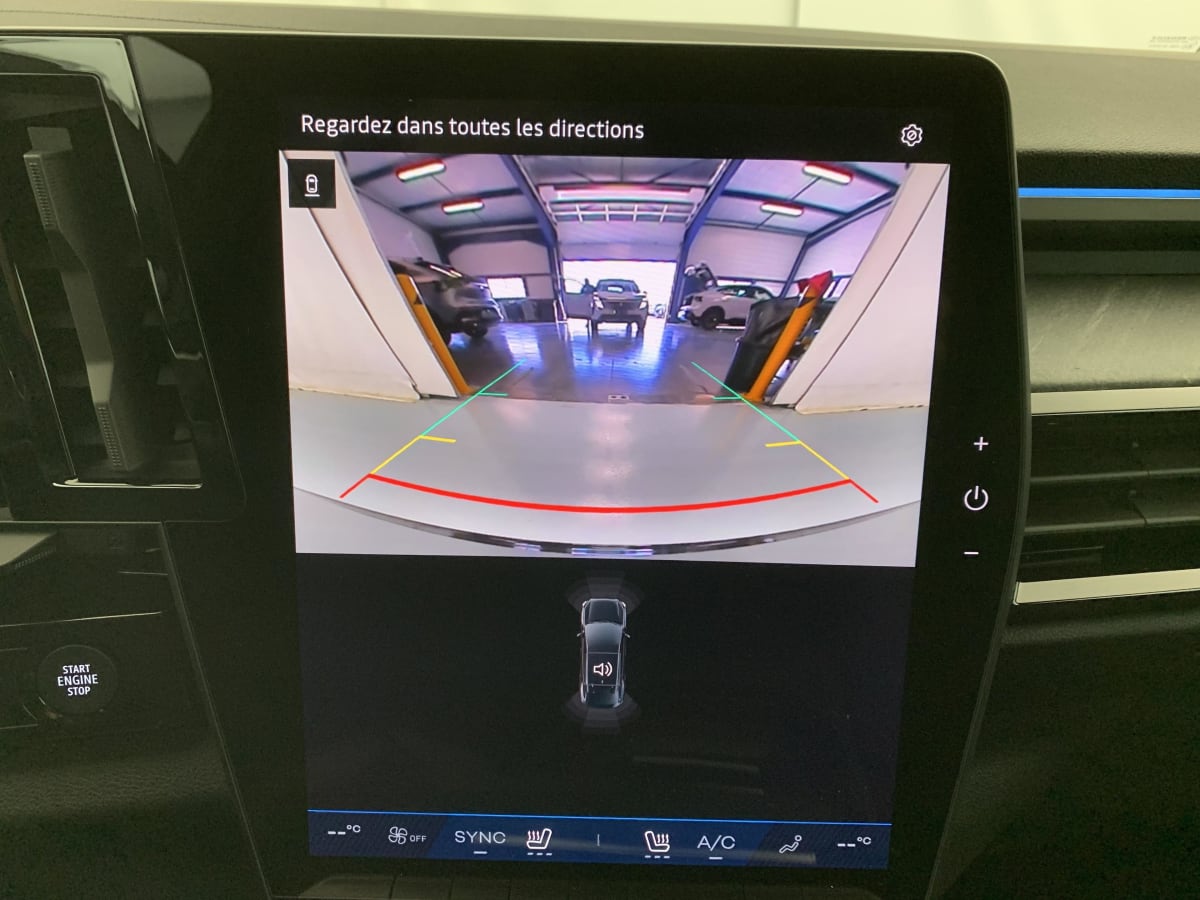 Renault Rafale - Image 18