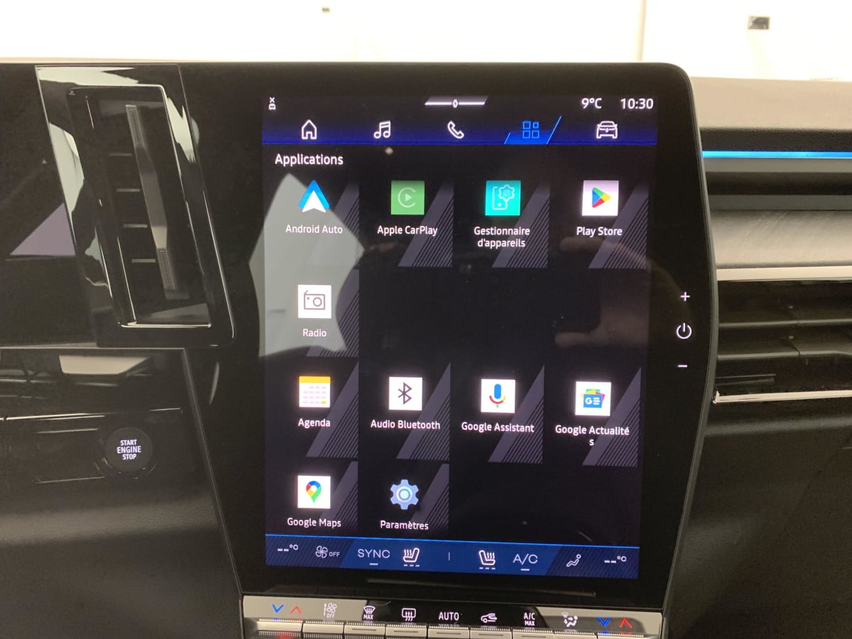 Renault Rafale - Image 17