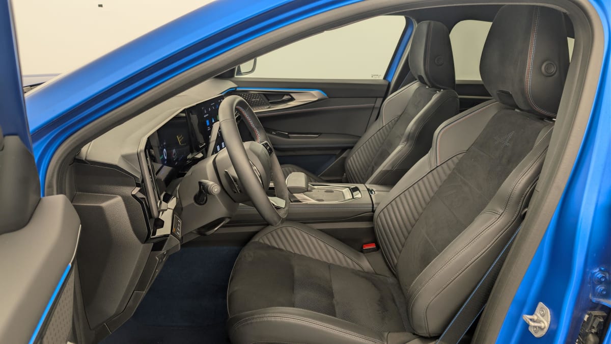 Renault Rafale - Image 16