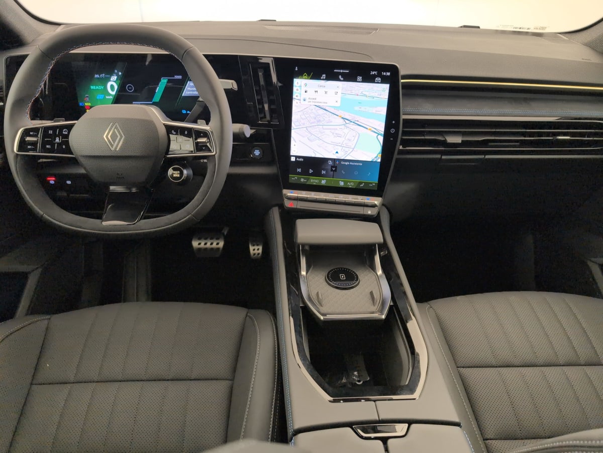 Renault Rafale - Image 13