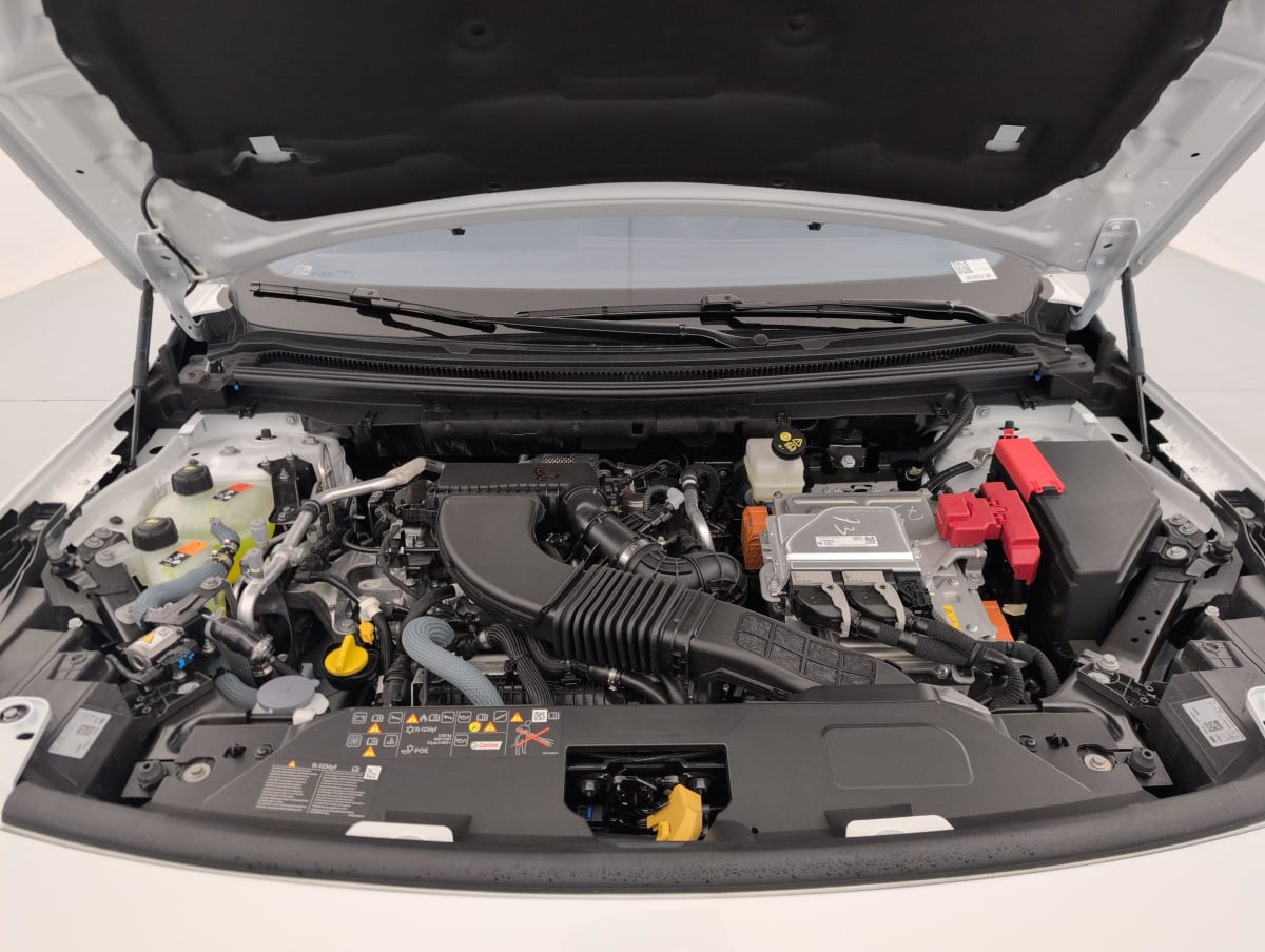 Renault Rafale - Image 21
