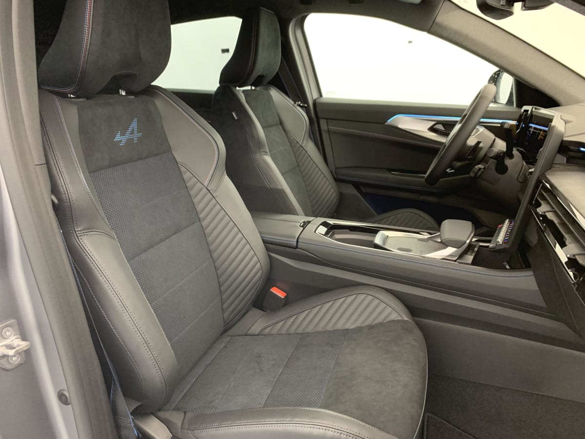 Renault Rafale - Image 9