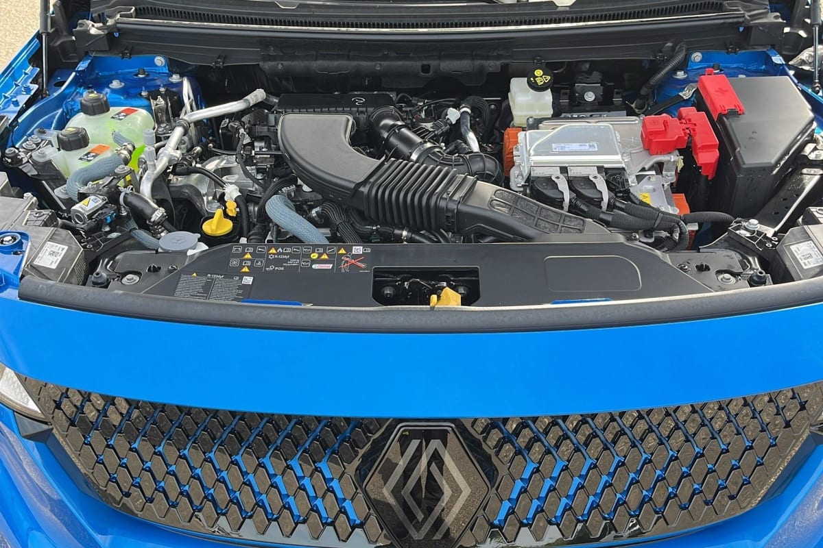 Renault Rafale - Image 24