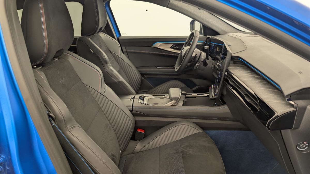 Renault Rafale - Image 9