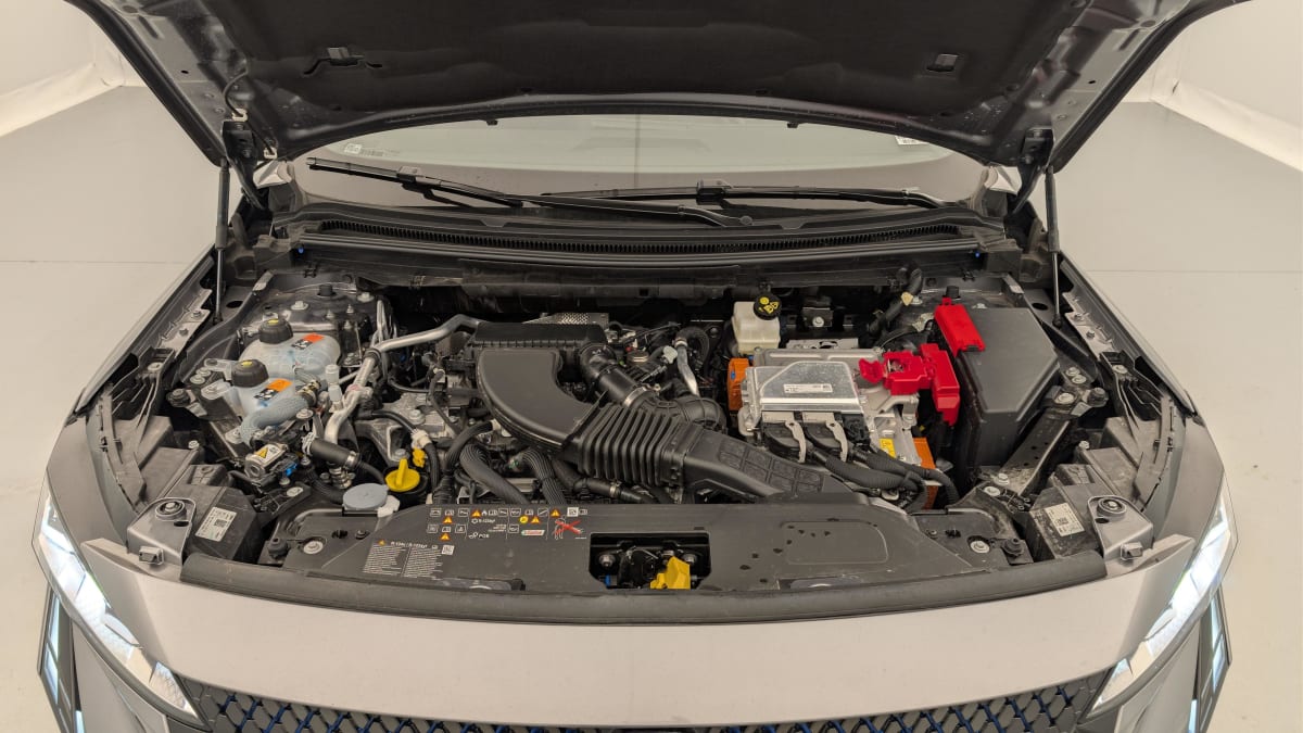 Renault Rafale - Image 23