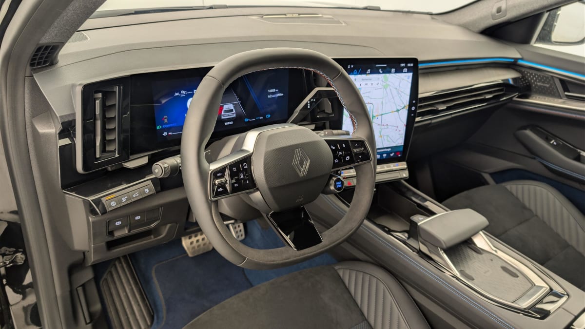 Renault Rafale - Image 15