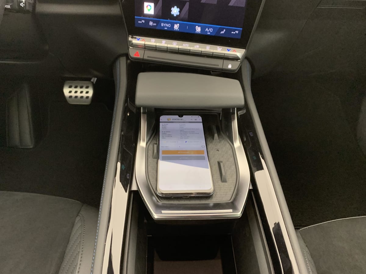 Renault Rafale - Image 19