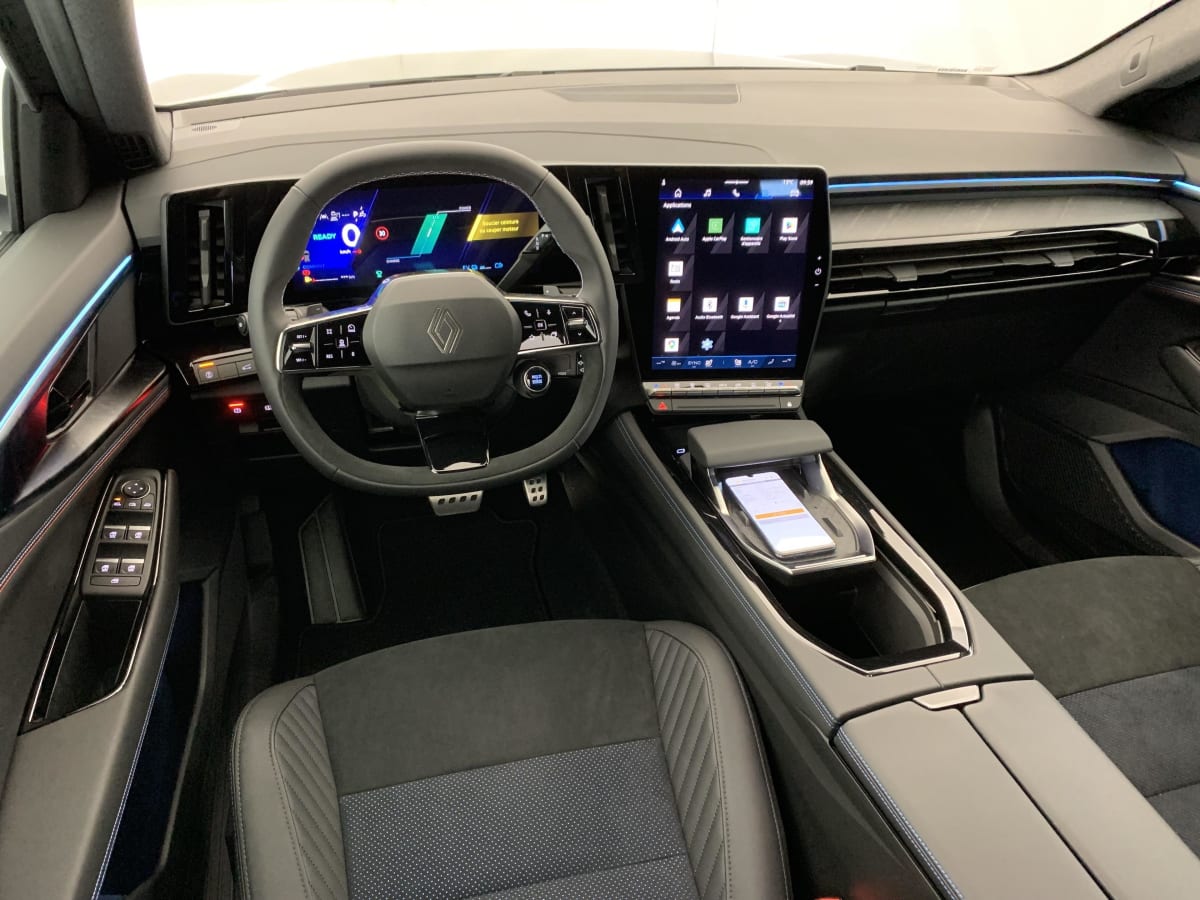 Renault Rafale - Image 15