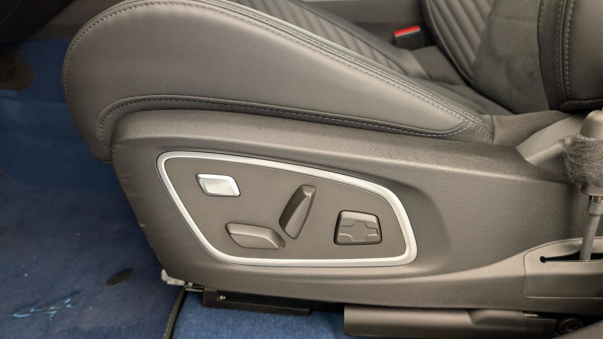 Renault Rafale - Image 23