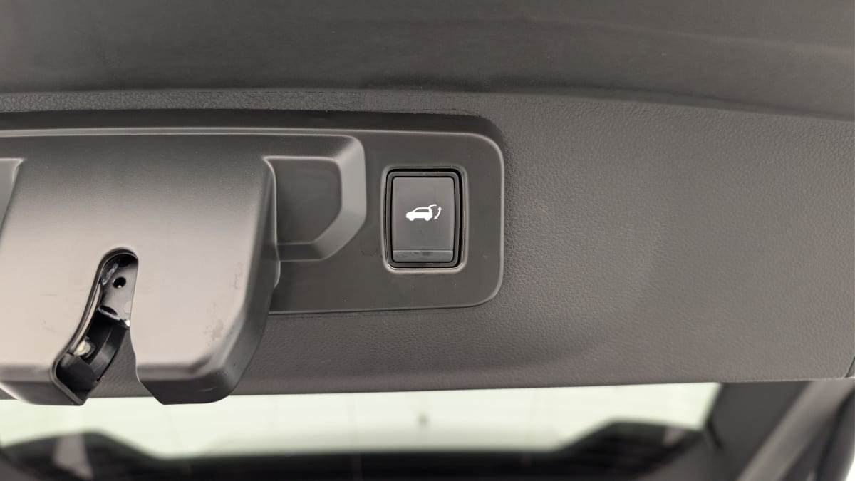 Renault Rafale - Image 23