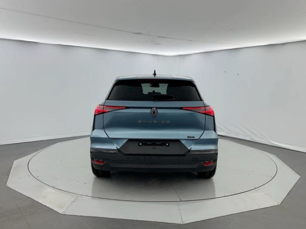 RENAULT SYMBIOZ SYMBIOZ E-TECH FULL HYBRID 145 EVOLUTION