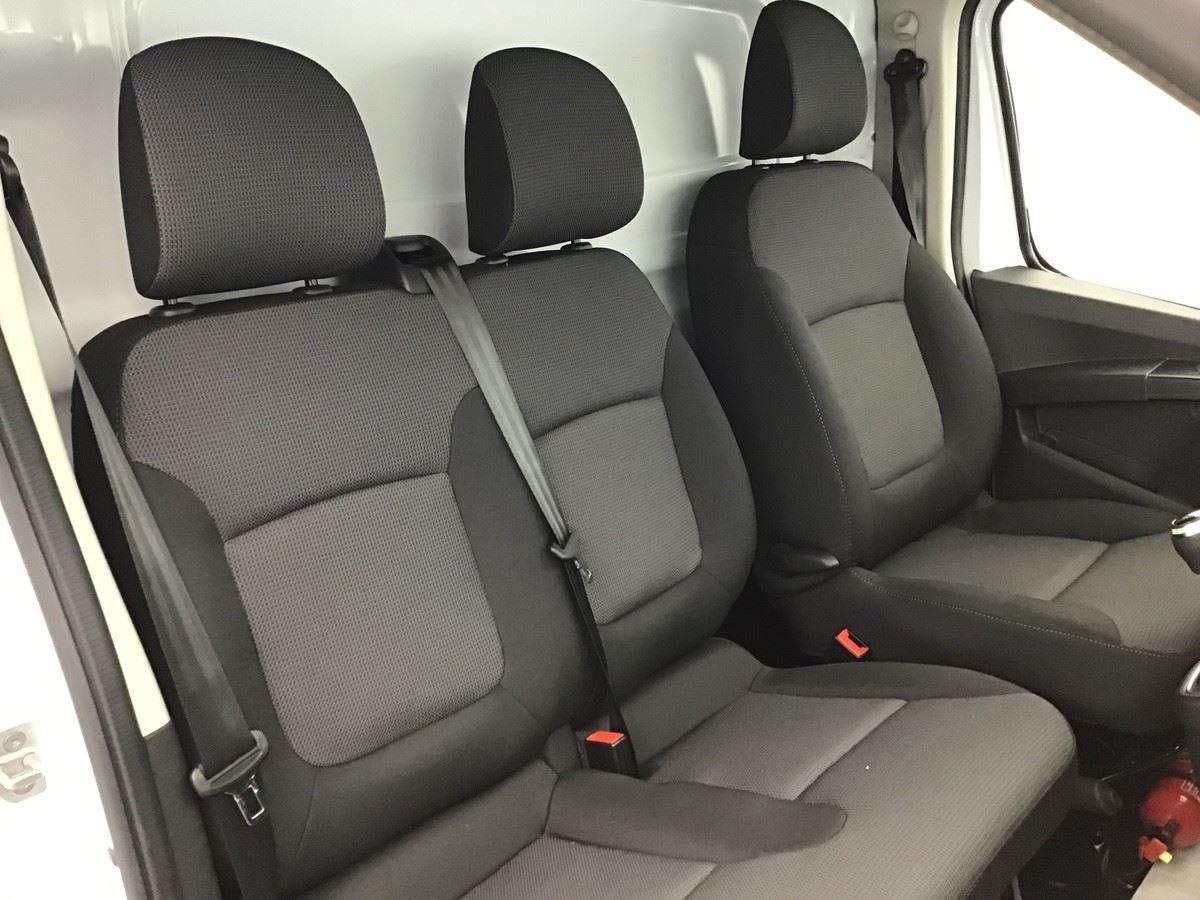 RENAULT TRAFIC L2H1 ADVANCE 2.0 DCI 150