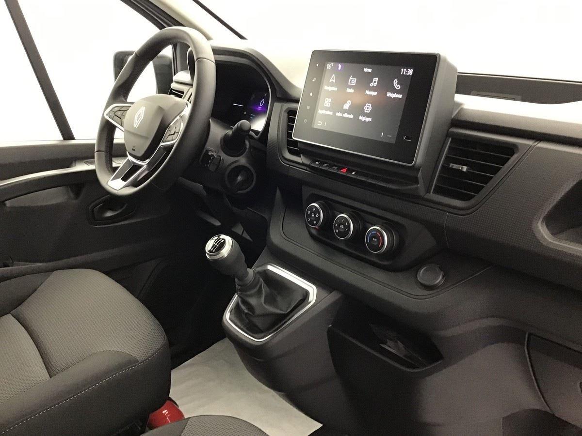 RENAULT TRAFIC L2H1 ADVANCE 2.0 DCI 150