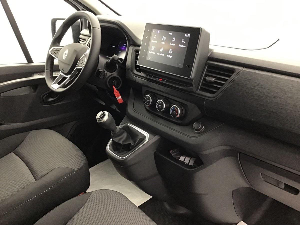 RENAULT TRAFIC L2H1 ADVANCE 2.0 DCI 150