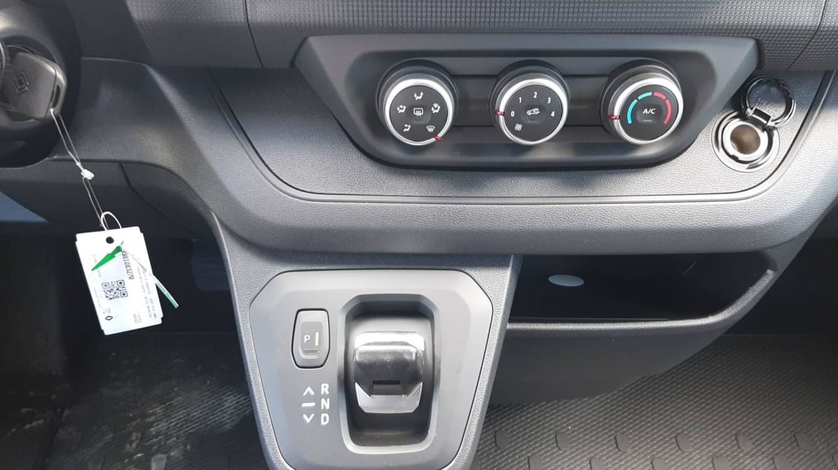 Renault TRAFIC CABINE APPROFONDIE - Image 17