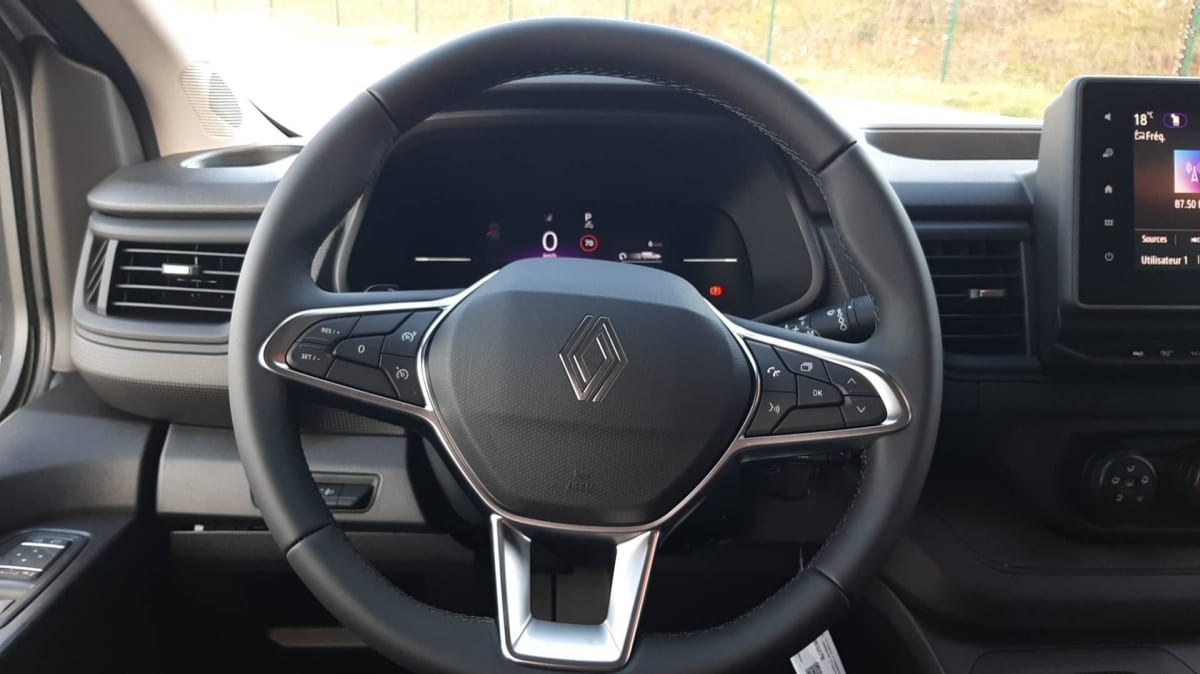 Renault TRAFIC CABINE APPROFONDIE - Image 13