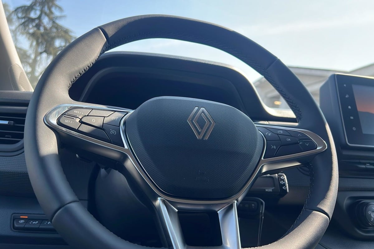 Renault TRAFIC CABINE APPROFONDIE - Image 15