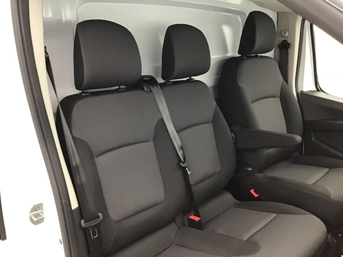 RENAULT TRAFIC L2H1 ADVANCE 2.0 DCI 150