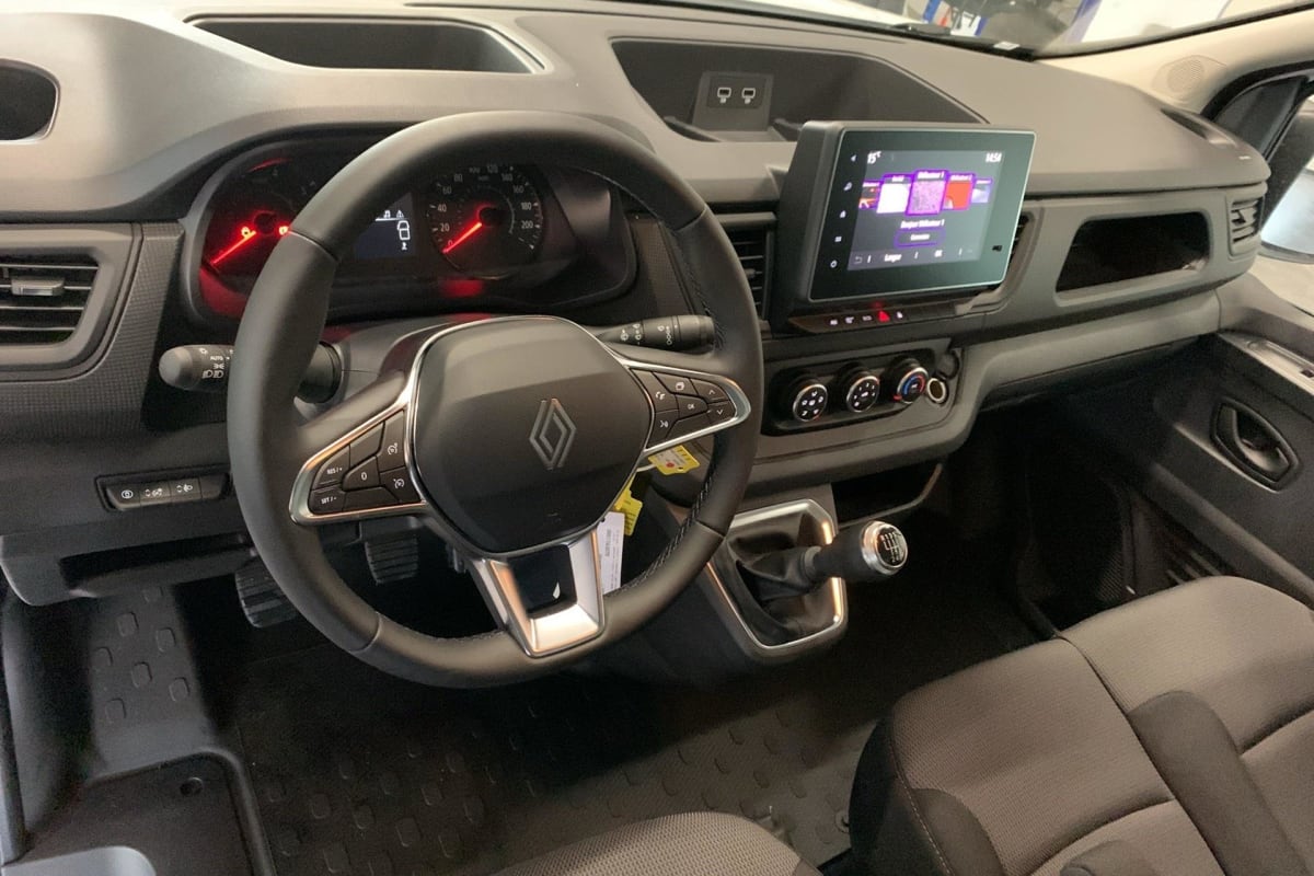 Renault TRAFIC FOURGON - Image 12