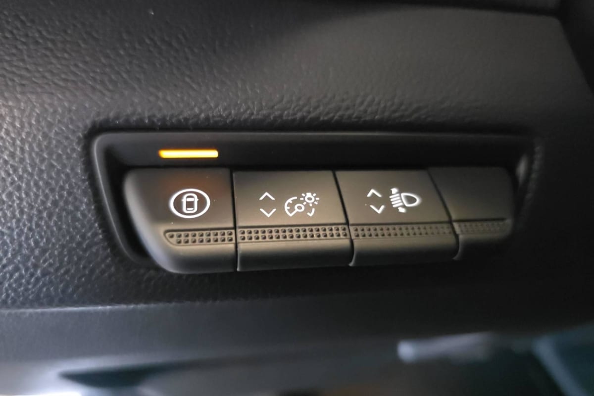 Renault TRAFIC FOURGON - Image 21