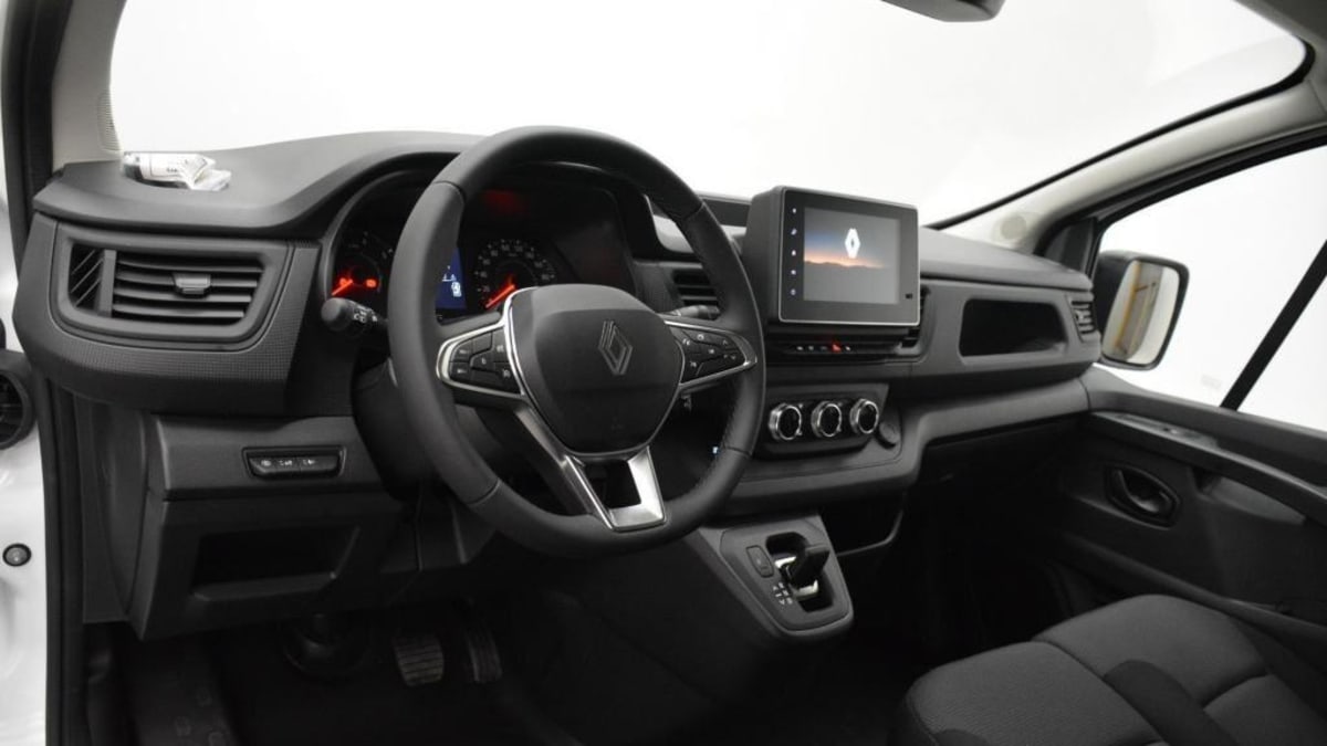RENAULT TRAFIC FOURGON TRAFIC FG BLUE DCI 150 L1H1 3T AUTO ADVANCE