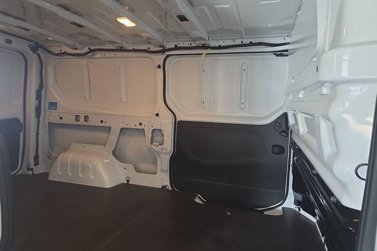 Renault TRAFIC FOURGON - Image 10