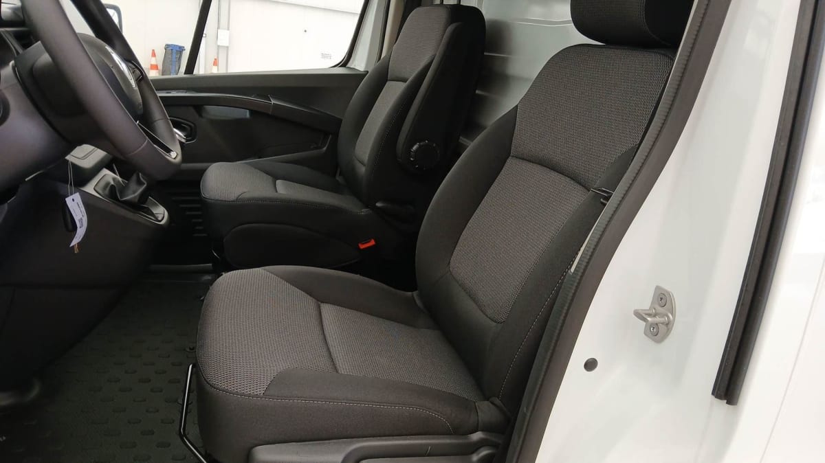 RENAULT TRAFIC FOURGON TRAFIC FGN L2H1 3T BLUE DCI 150 GSR2 ADVANCE