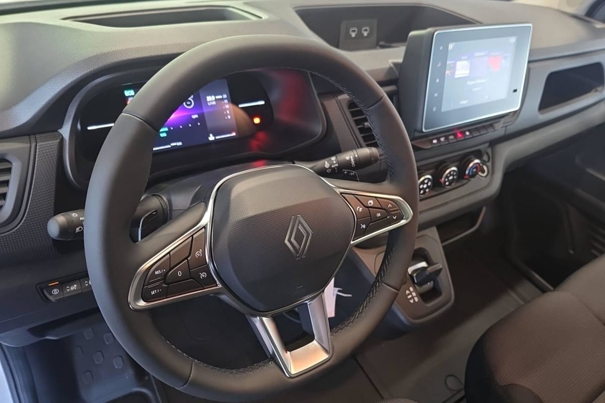 Renault TRAFIC FOURGON - Image 14