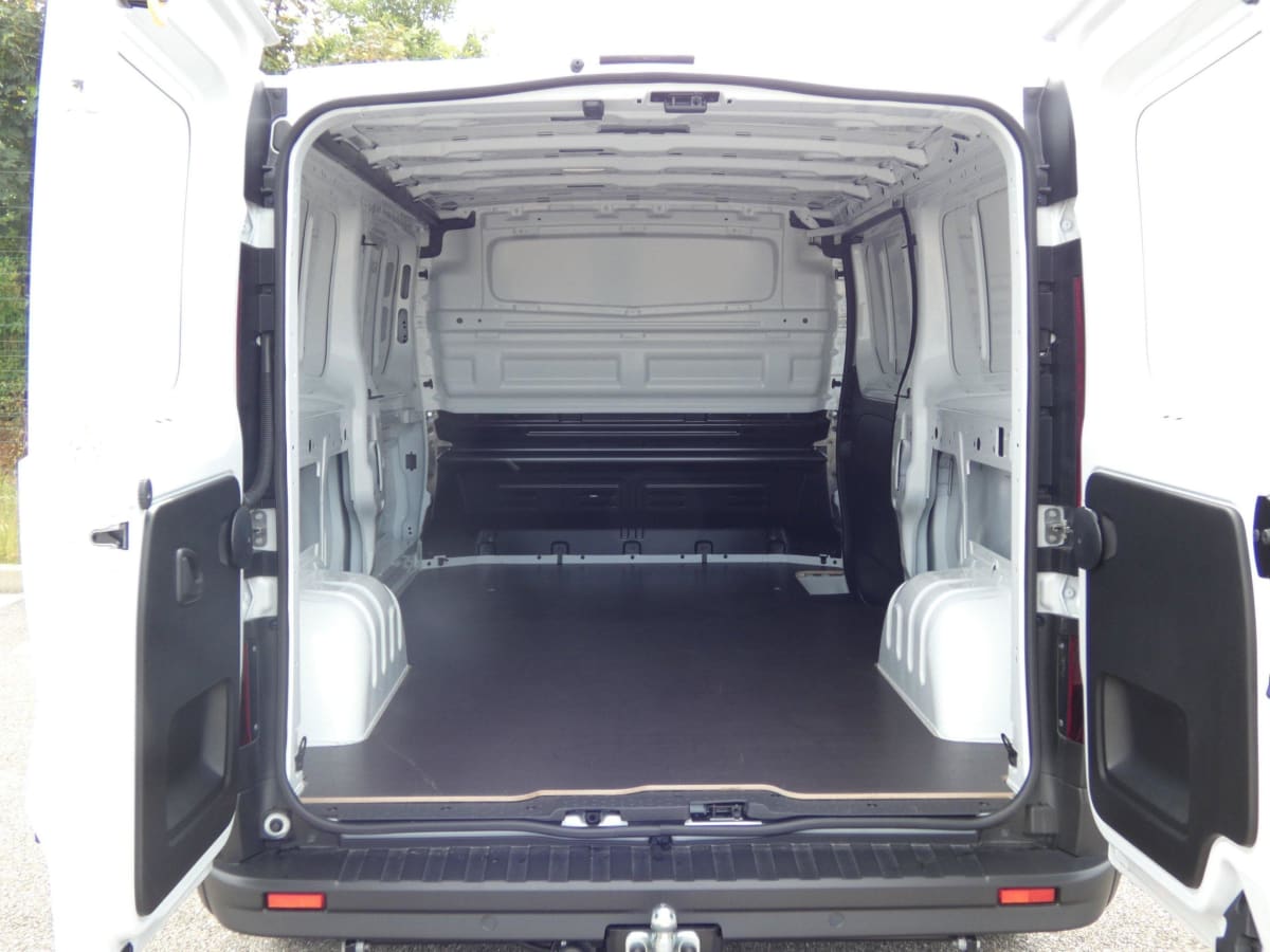 RENAULT TRAFIC FOURGON L2H1 3T BLUE DCI 130 GSR2 ADVANCE