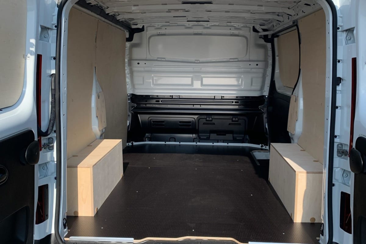 Renault TRAFIC FOURGON - Image 10