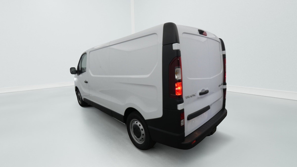 RENAULT TRAFIC FOURGON L2H1 3T BLUE DCI 130 GSR2 ADVANCE