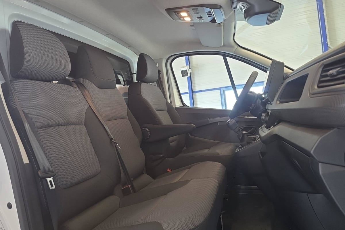 RENAULT TRAFIC FOURGON BLUE DCI 150 L2H1 3T GSR2 ADVANCE