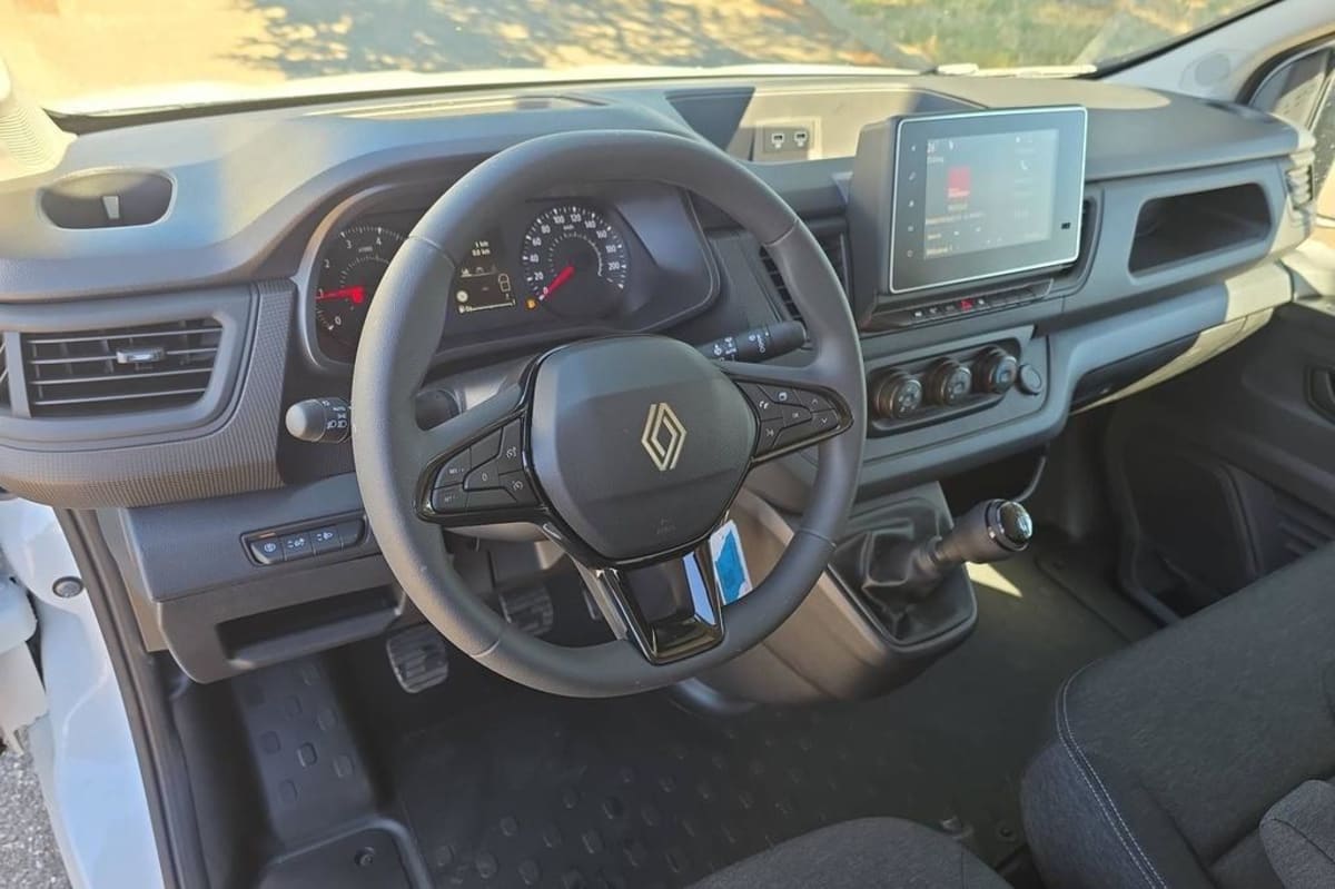 Renault TRAFIC FOURGON - Image 13