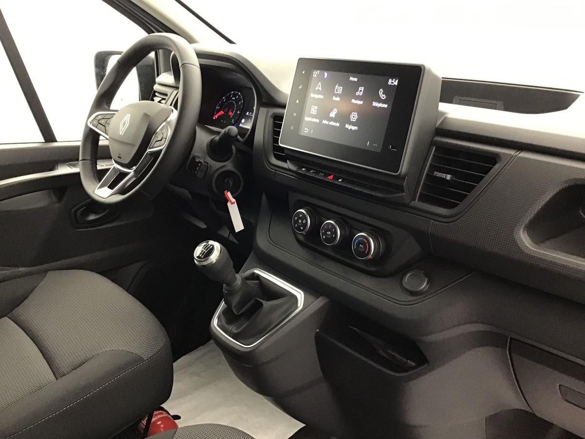 RENAULT TRAFIC L1H1 ADVANCE 2.0 DCI 130