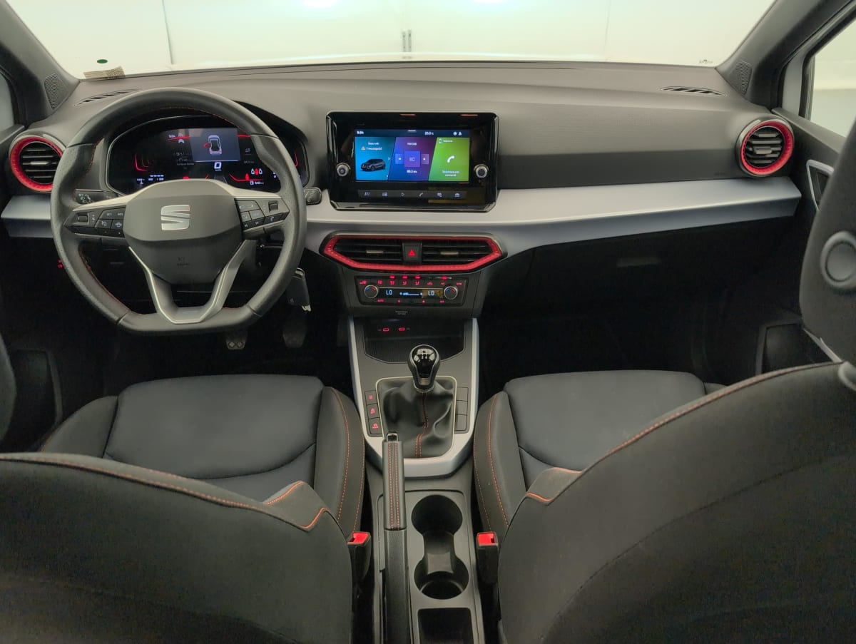 Seat Arona - Image 13