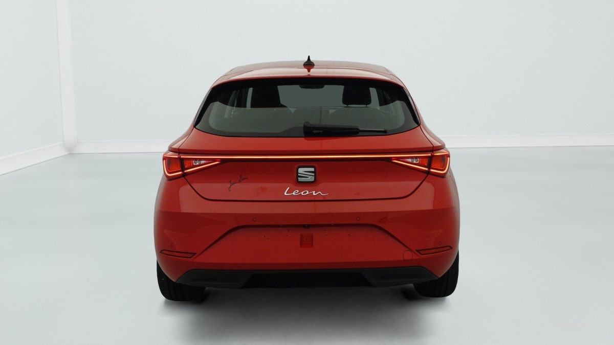 SEAT LEON 1.0 ETSI 110 DSG7 STYLE