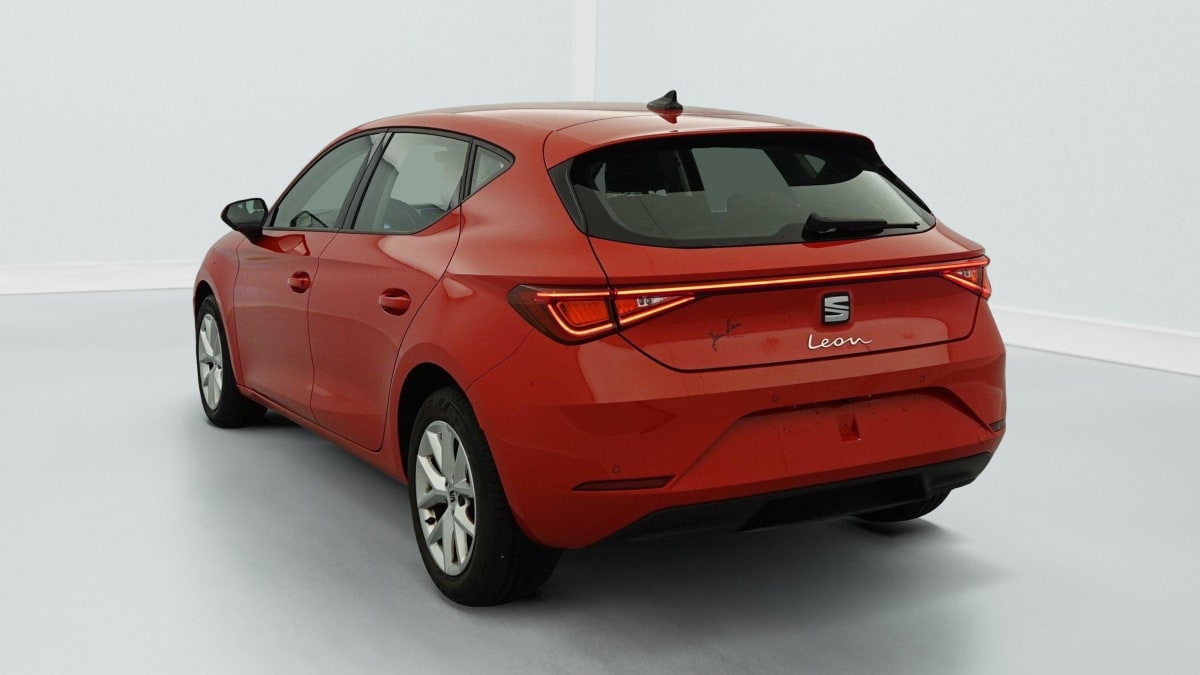 SEAT LEON 1.0 ETSI 110 DSG7 STYLE