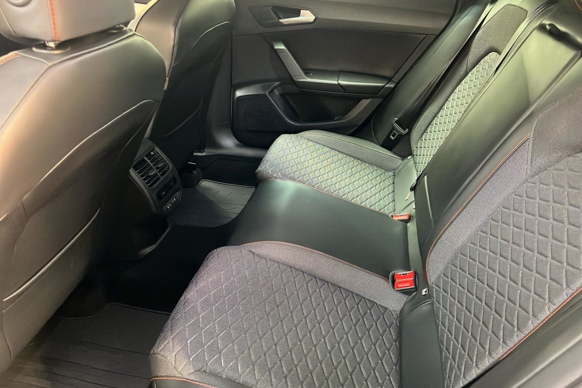 SEAT LEON E-HYBRID 204 CH DSG6 FR