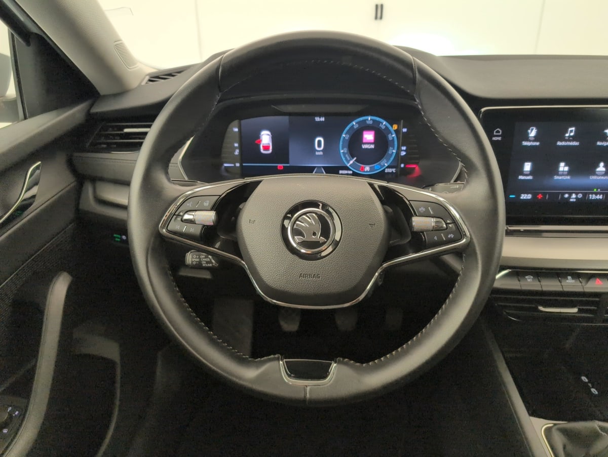 Skoda Octavia Combi - Image 21