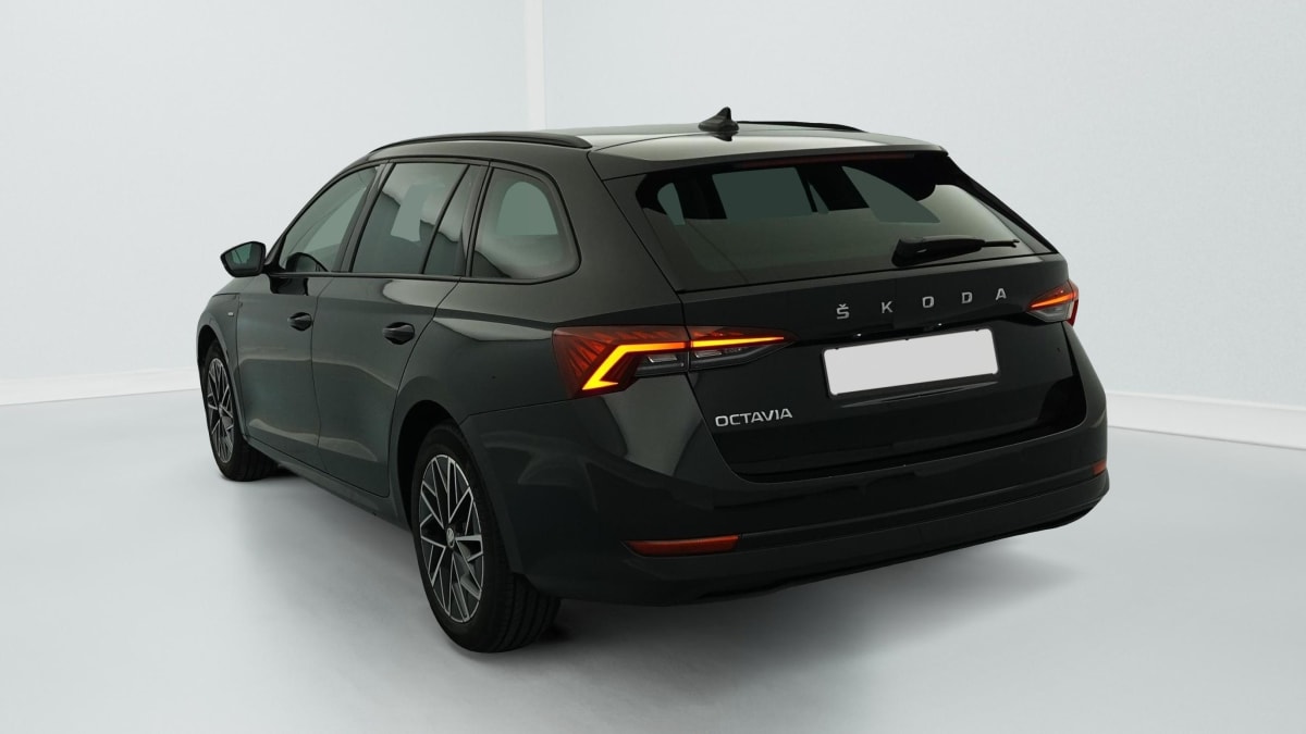 SKODA OCTAVIA COMBI 1.5 TSI 150 CH ACT AMBITION