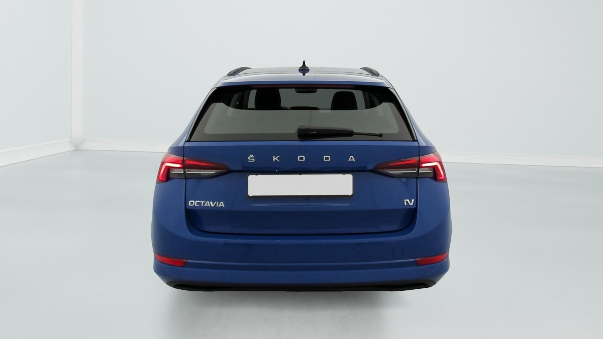 Skoda Octavia Combi - Image 6