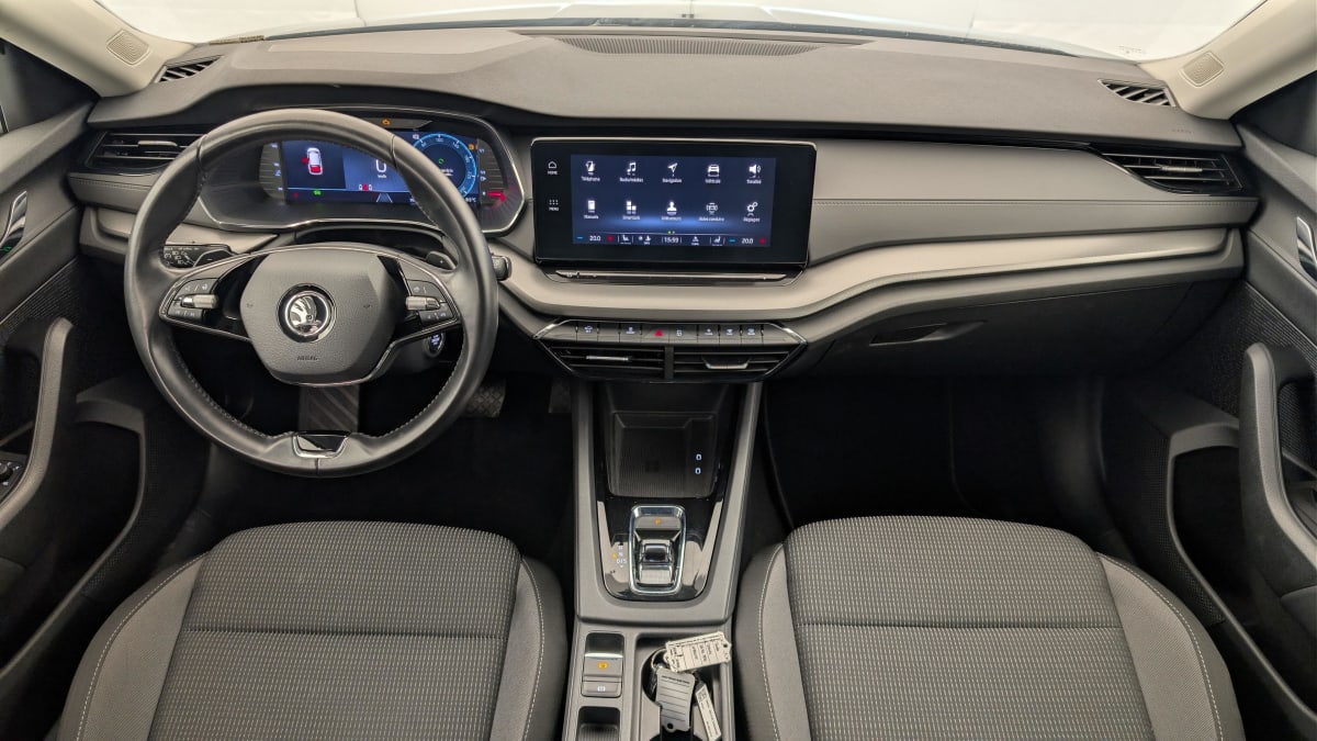 Skoda Octavia Combi - Image 13