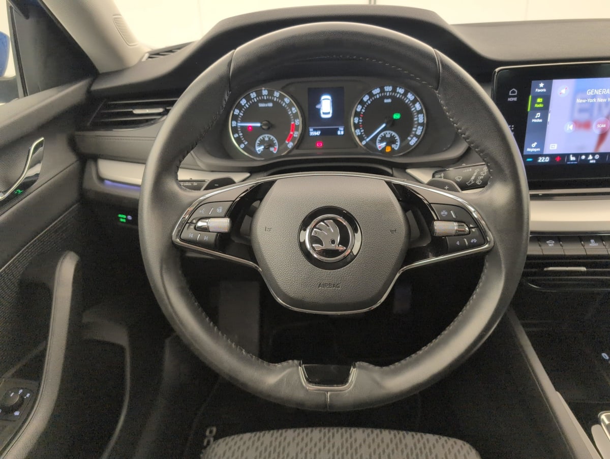 Skoda Octavia Combi - Image 14