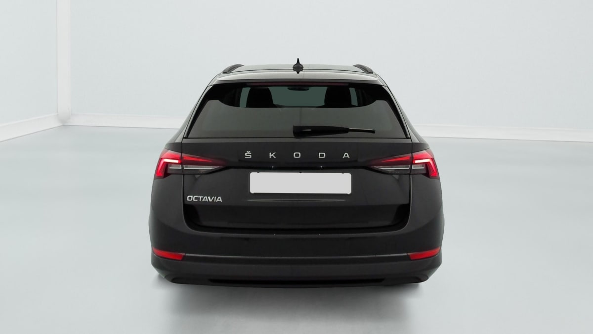 Skoda Octavia Combi - Image 6