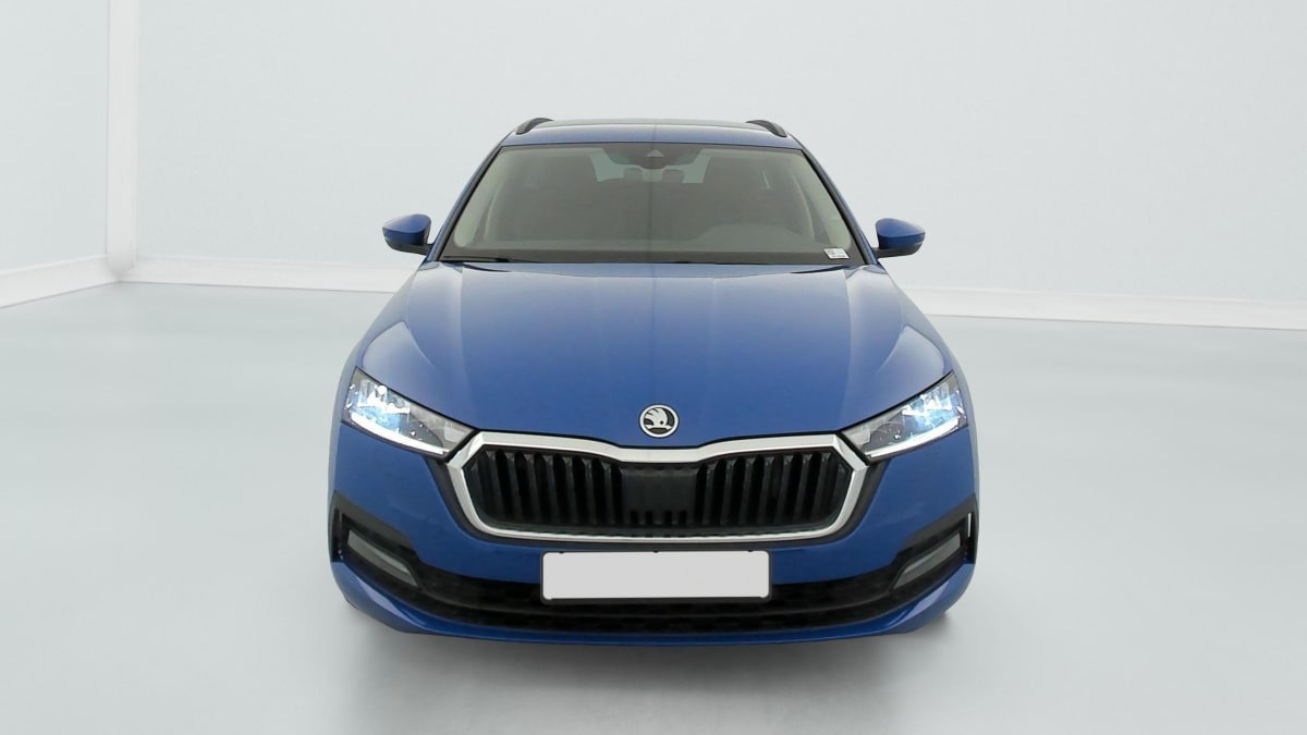 Skoda Octavia Combi - Image 2