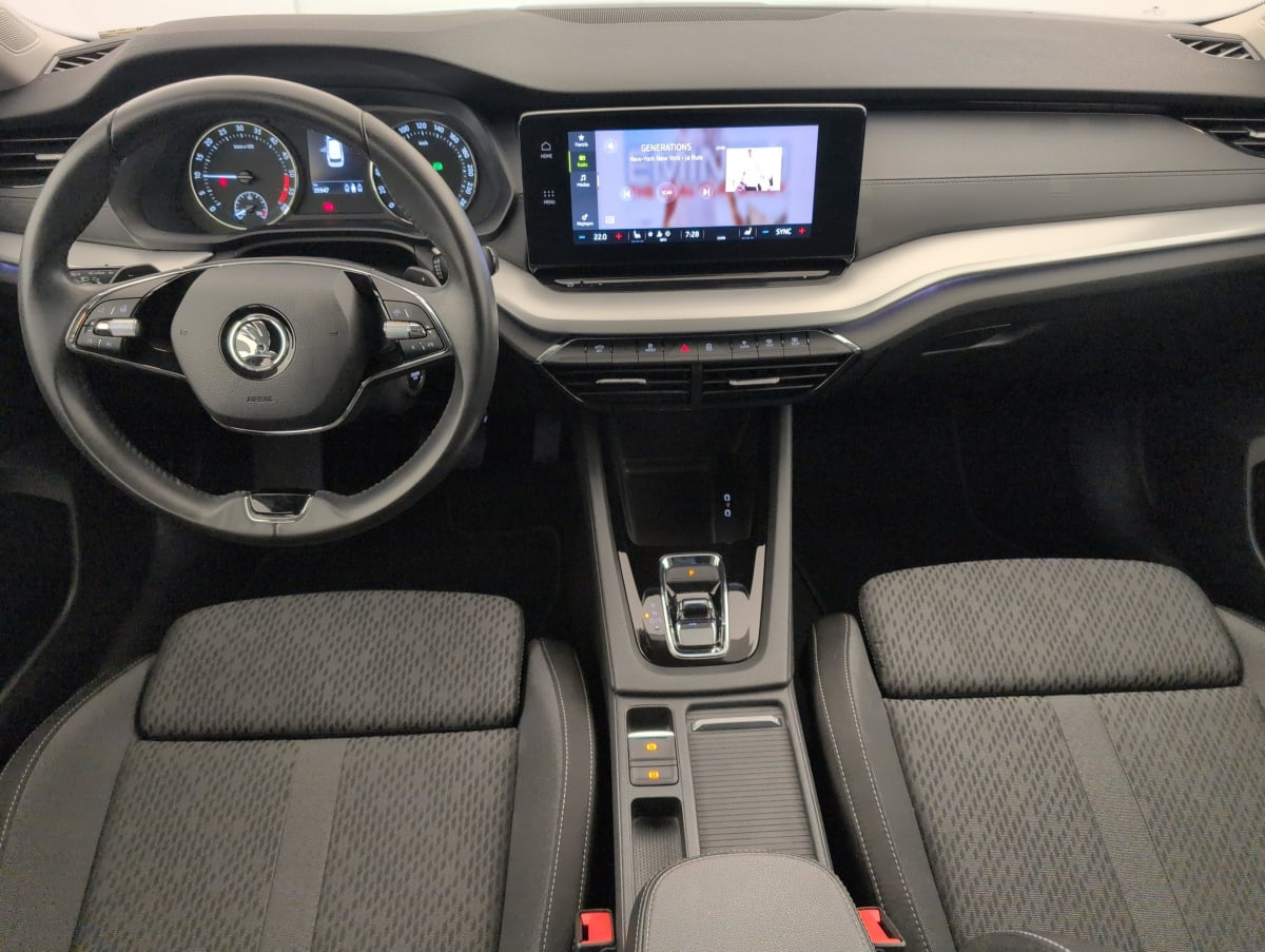 Skoda Octavia Combi - Image 13