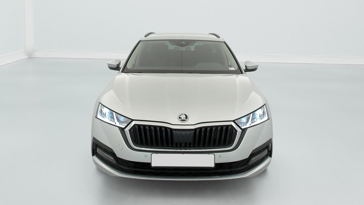 Skoda Octavia Combi - Image 2