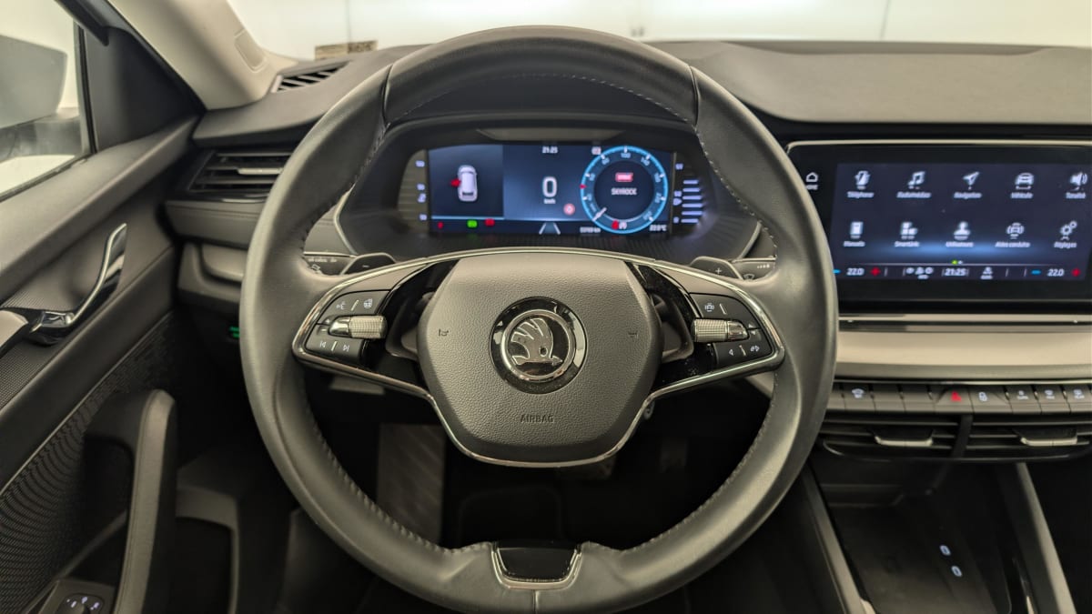 Skoda Octavia Combi - Image 14