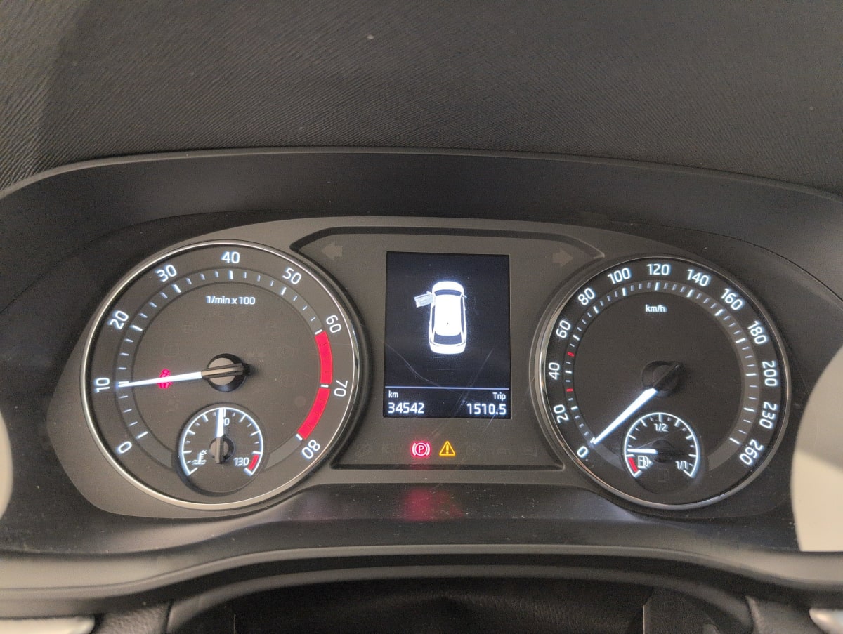 Skoda Octavia Combi - Image 21